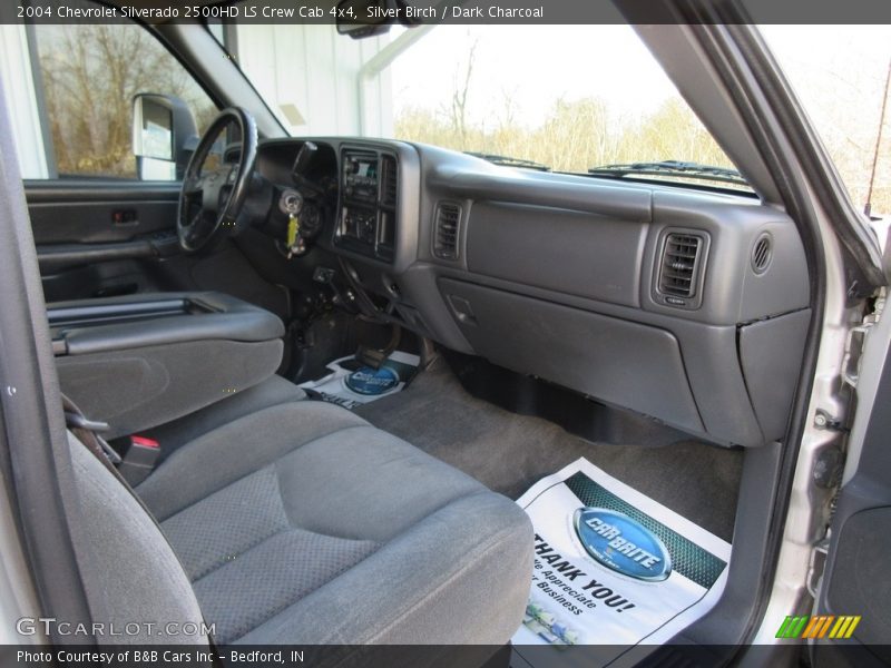 Silver Birch / Dark Charcoal 2004 Chevrolet Silverado 2500HD LS Crew Cab 4x4