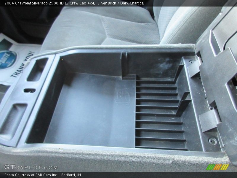 Silver Birch / Dark Charcoal 2004 Chevrolet Silverado 2500HD LS Crew Cab 4x4