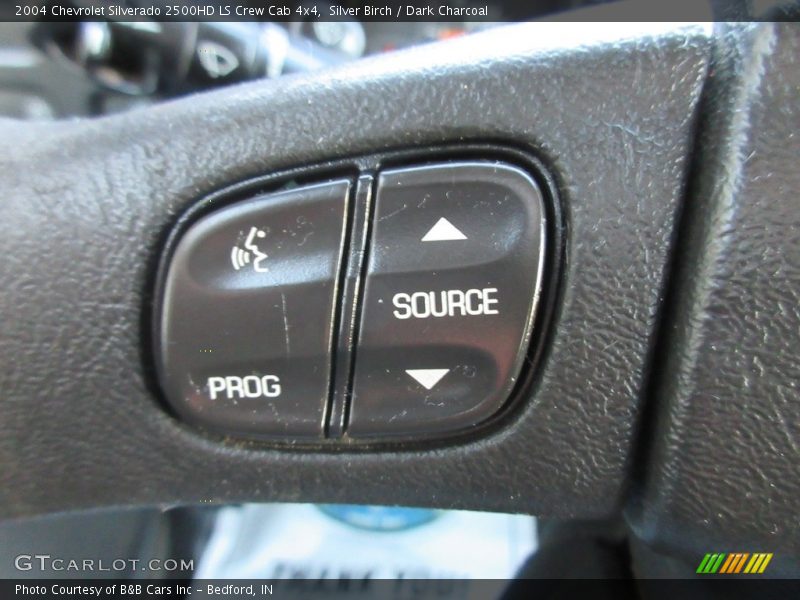 Silver Birch / Dark Charcoal 2004 Chevrolet Silverado 2500HD LS Crew Cab 4x4