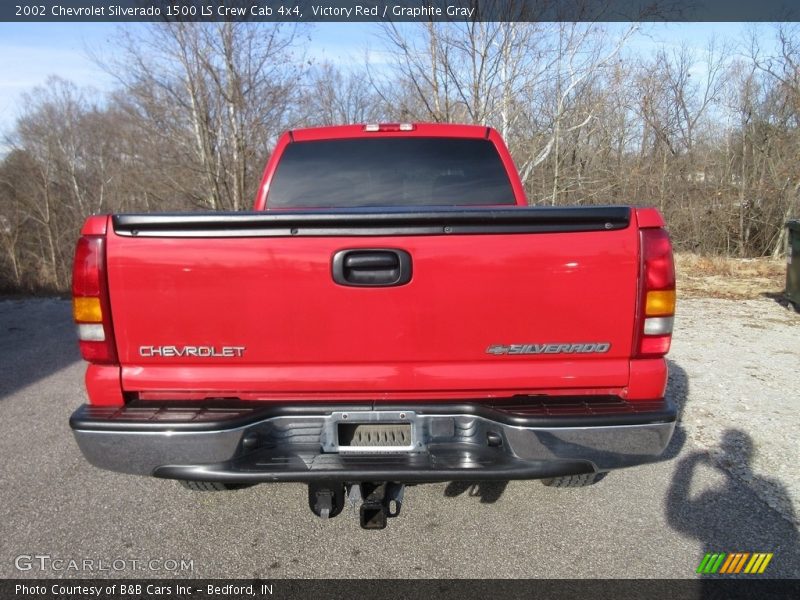 Victory Red / Graphite Gray 2002 Chevrolet Silverado 1500 LS Crew Cab 4x4