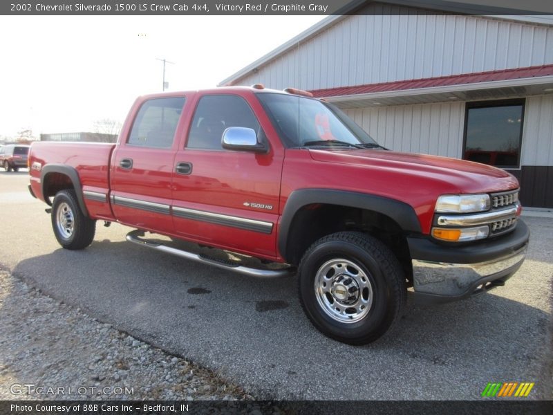 Victory Red / Graphite Gray 2002 Chevrolet Silverado 1500 LS Crew Cab 4x4