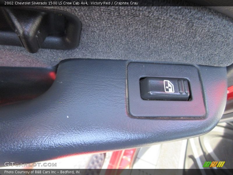 Victory Red / Graphite Gray 2002 Chevrolet Silverado 1500 LS Crew Cab 4x4