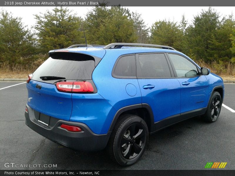 Hydro Blue Pearl / Black 2018 Jeep Cherokee Altitude