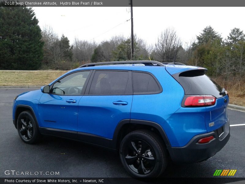 Hydro Blue Pearl / Black 2018 Jeep Cherokee Altitude