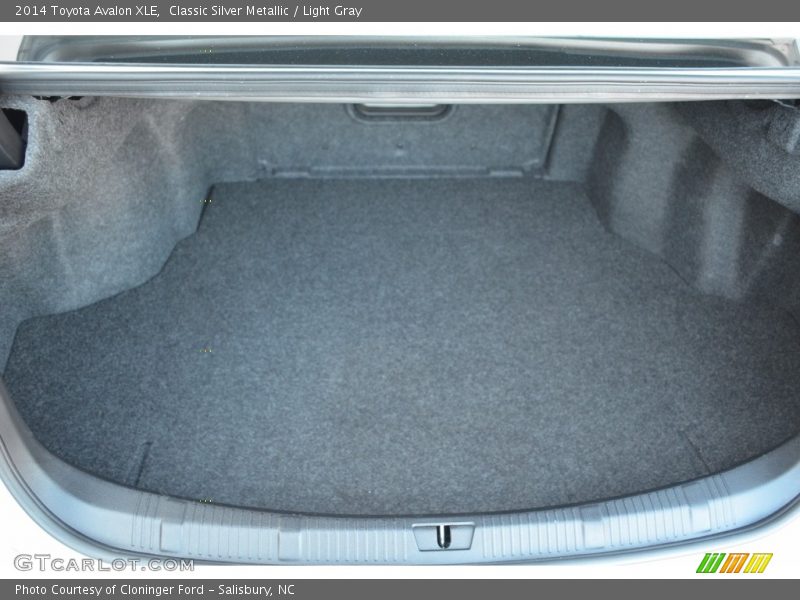 Classic Silver Metallic / Light Gray 2014 Toyota Avalon XLE