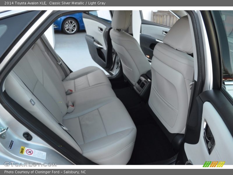 Classic Silver Metallic / Light Gray 2014 Toyota Avalon XLE