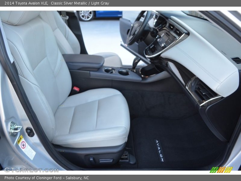 Classic Silver Metallic / Light Gray 2014 Toyota Avalon XLE