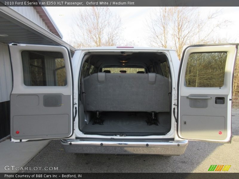 Oxford White / Medium Flint 2010 Ford E Series Van E350 XLT Passenger