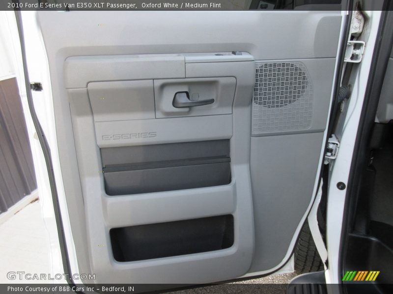 Oxford White / Medium Flint 2010 Ford E Series Van E350 XLT Passenger