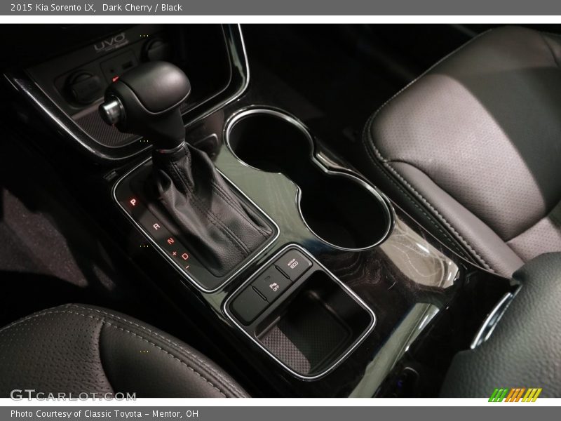 Dark Cherry / Black 2015 Kia Sorento LX