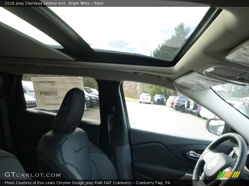 Bright White / Black 2018 Jeep Cherokee Limited 4x4