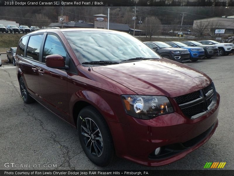 Octane Red Pearl / Black 2018 Dodge Grand Caravan SE