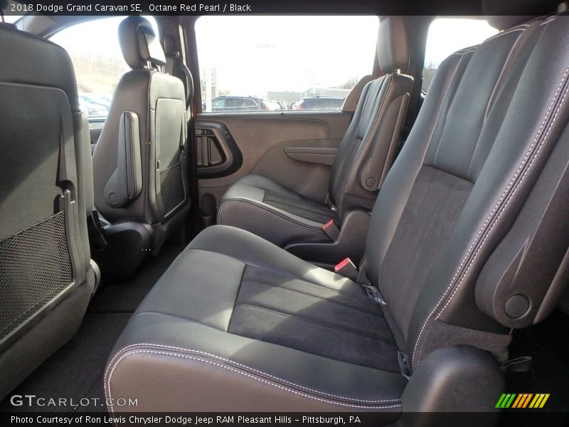 Octane Red Pearl / Black 2018 Dodge Grand Caravan SE