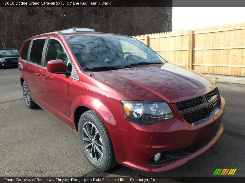 Octane Red Pearl / Black 2018 Dodge Grand Caravan SXT