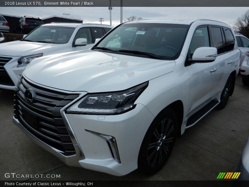 Front 3/4 View of 2018 LX 570