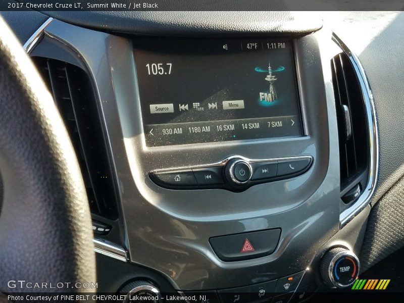 Summit White / Jet Black 2017 Chevrolet Cruze LT