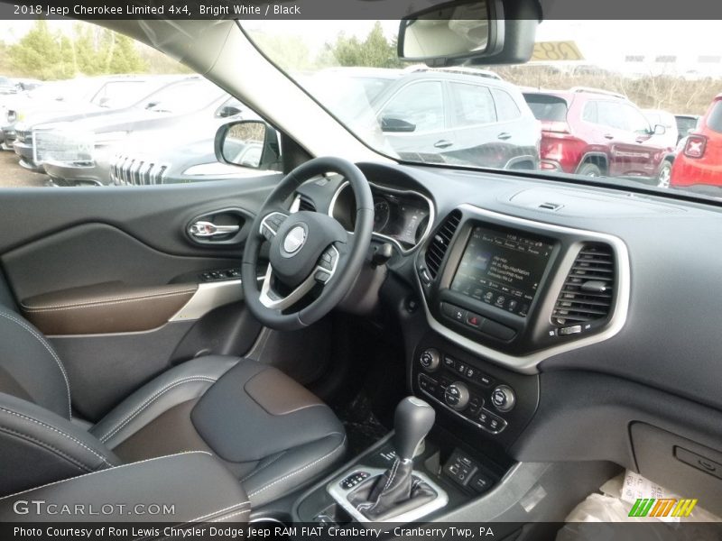 Bright White / Black 2018 Jeep Cherokee Limited 4x4
