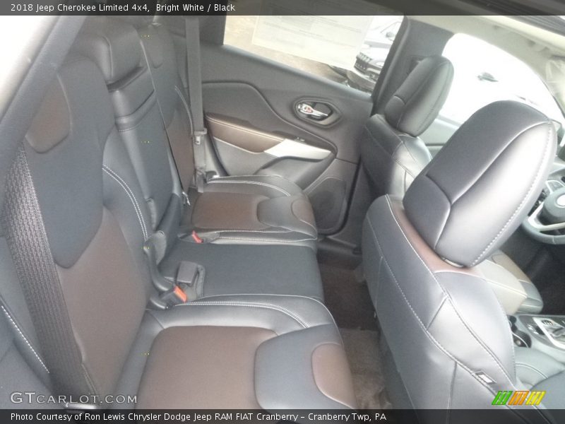 Bright White / Black 2018 Jeep Cherokee Limited 4x4