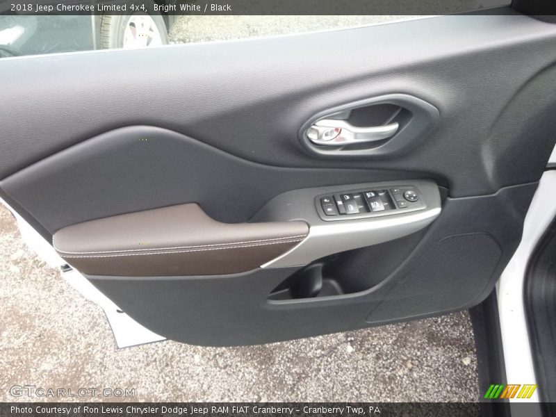 Bright White / Black 2018 Jeep Cherokee Limited 4x4