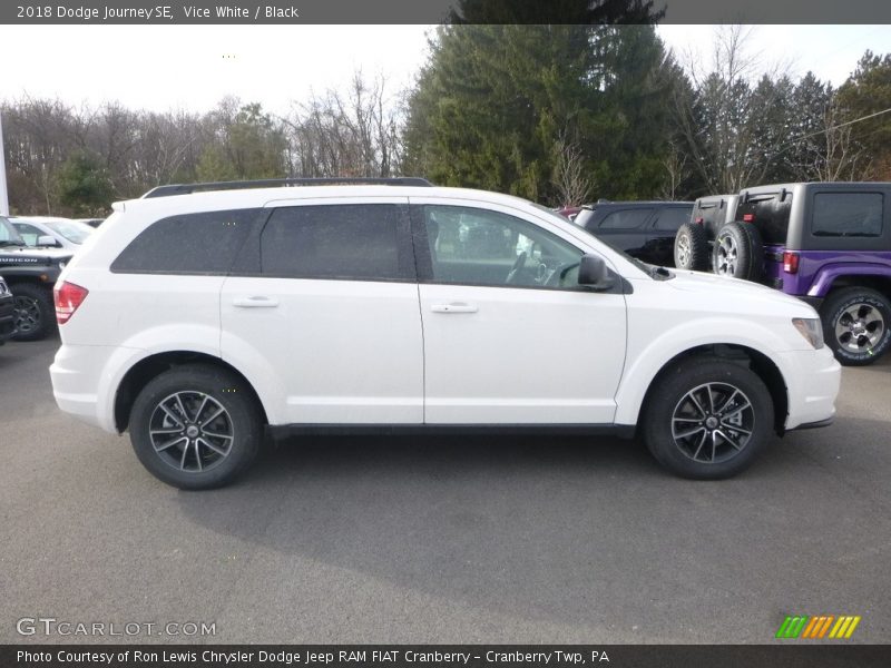 Vice White / Black 2018 Dodge Journey SE