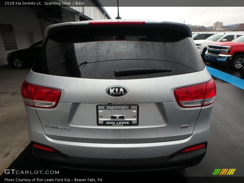 Sparkling Silver / Black 2018 Kia Sorento LX