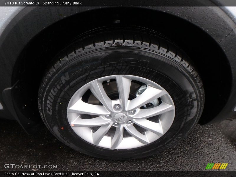 Sparkling Silver / Black 2018 Kia Sorento LX