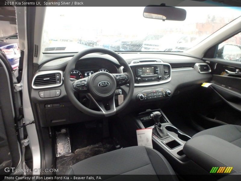 Sparkling Silver / Black 2018 Kia Sorento LX