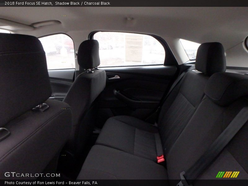Shadow Black / Charcoal Black 2018 Ford Focus SE Hatch