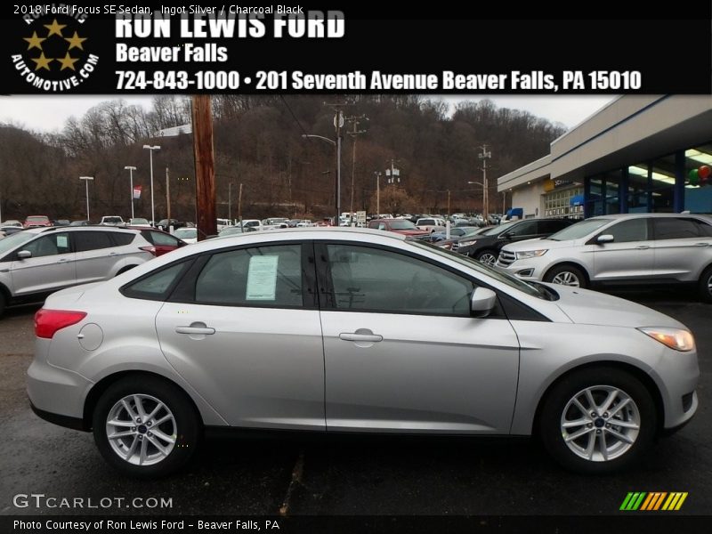 Ingot Silver / Charcoal Black 2018 Ford Focus SE Sedan