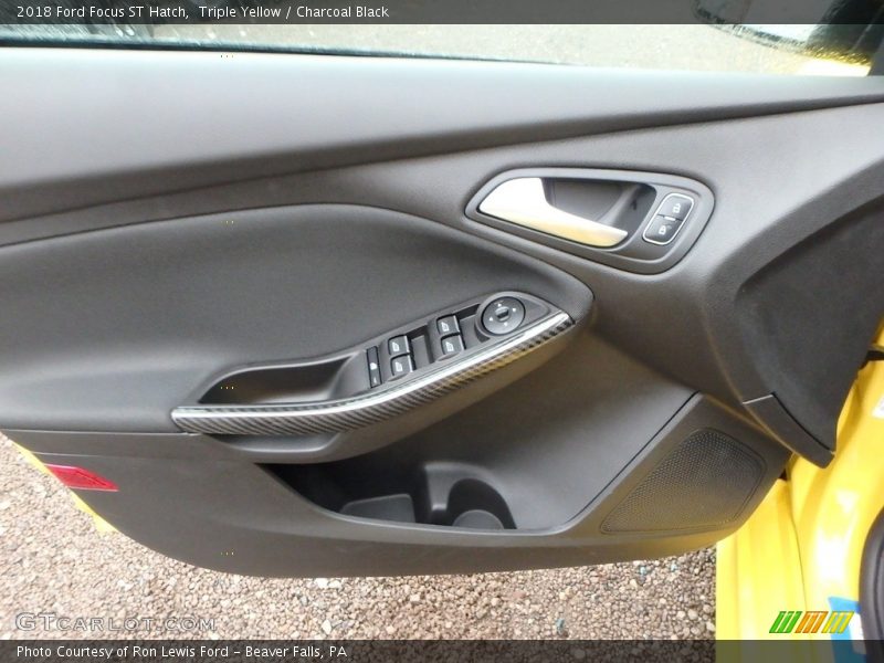 Door Panel of 2018 Focus ST Hatch
