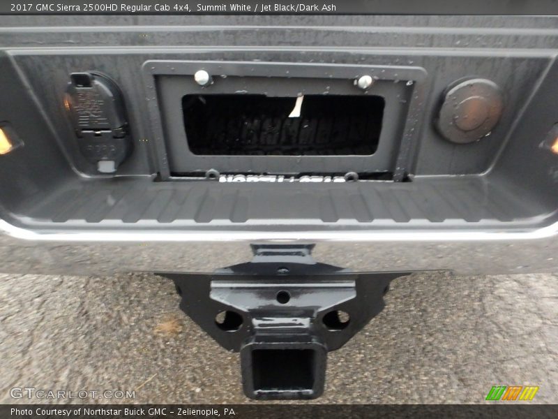 Summit White / Jet Black/Dark Ash 2017 GMC Sierra 2500HD Regular Cab 4x4