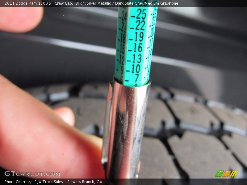 Bright Silver Metallic / Dark Slate Gray/Medium Graystone 2011 Dodge Ram 1500 ST Crew Cab