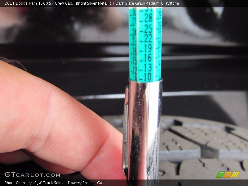 Bright Silver Metallic / Dark Slate Gray/Medium Graystone 2011 Dodge Ram 1500 ST Crew Cab