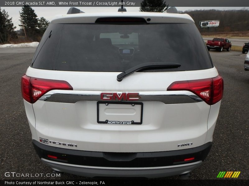 White Frost Tricoat / Cocoa/Light Ash Gray 2018 GMC Acadia SLT AWD