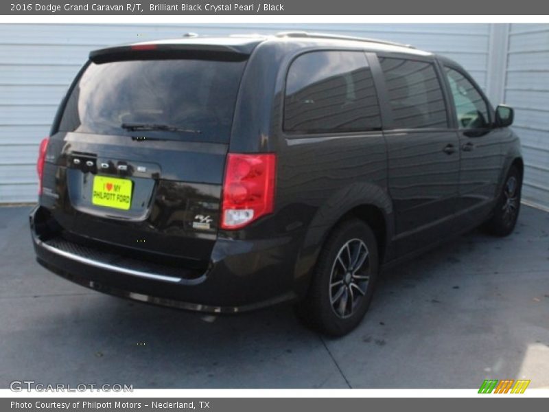Brilliant Black Crystal Pearl / Black 2016 Dodge Grand Caravan R/T