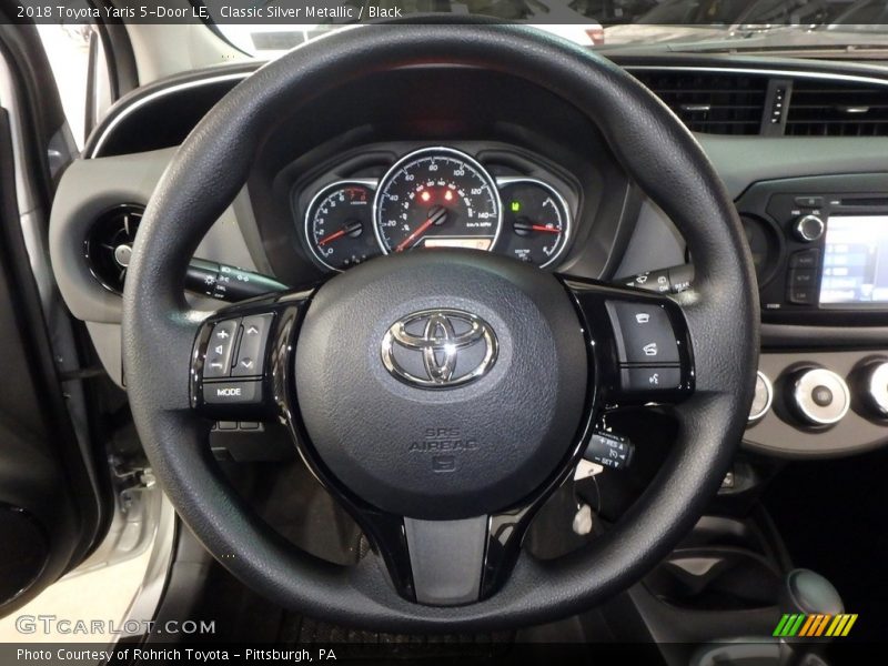 Classic Silver Metallic / Black 2018 Toyota Yaris 5-Door LE