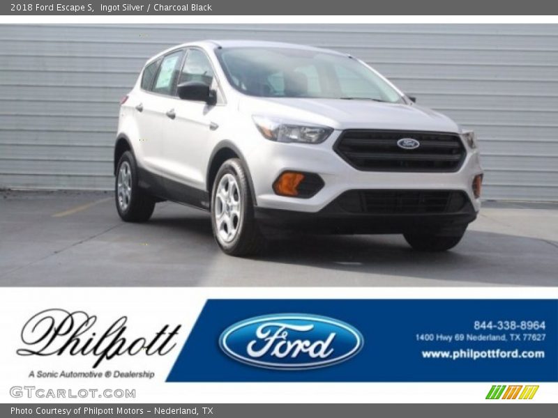 Ingot Silver / Charcoal Black 2018 Ford Escape S