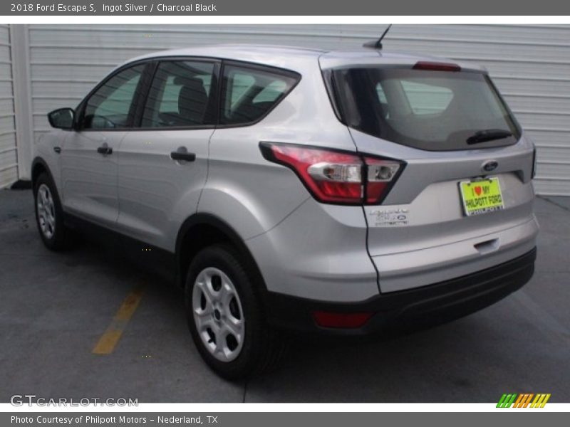 Ingot Silver / Charcoal Black 2018 Ford Escape S