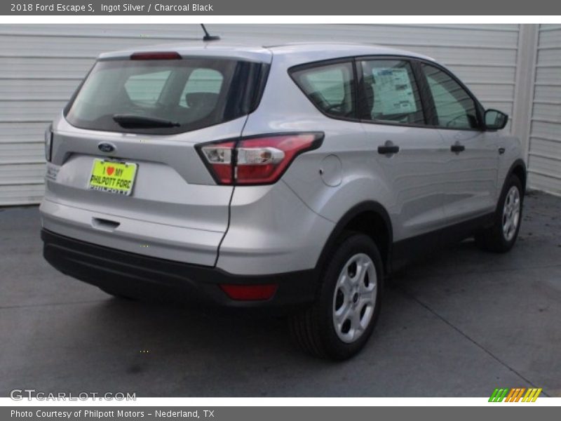 Ingot Silver / Charcoal Black 2018 Ford Escape S
