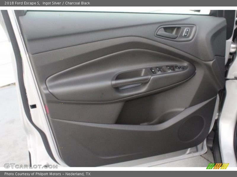 Ingot Silver / Charcoal Black 2018 Ford Escape S