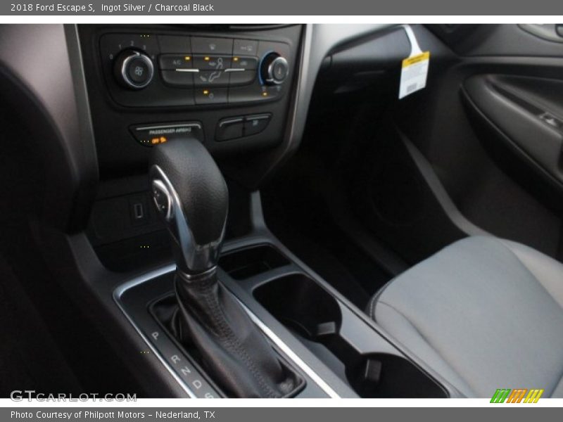 Ingot Silver / Charcoal Black 2018 Ford Escape S