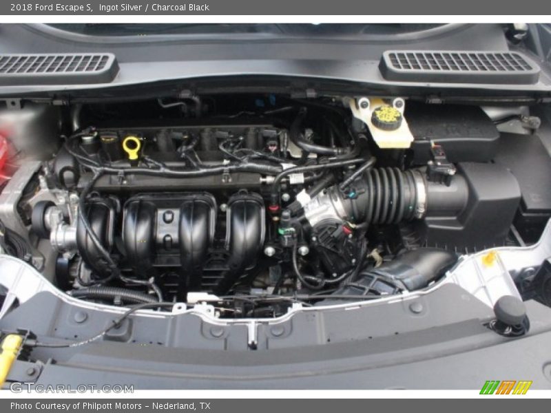 Ingot Silver / Charcoal Black 2018 Ford Escape S