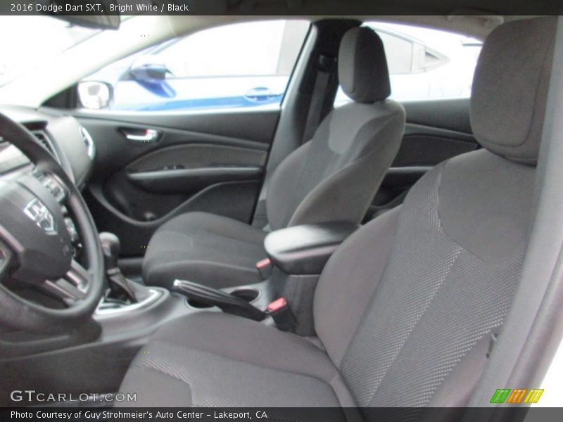 Bright White / Black 2016 Dodge Dart SXT