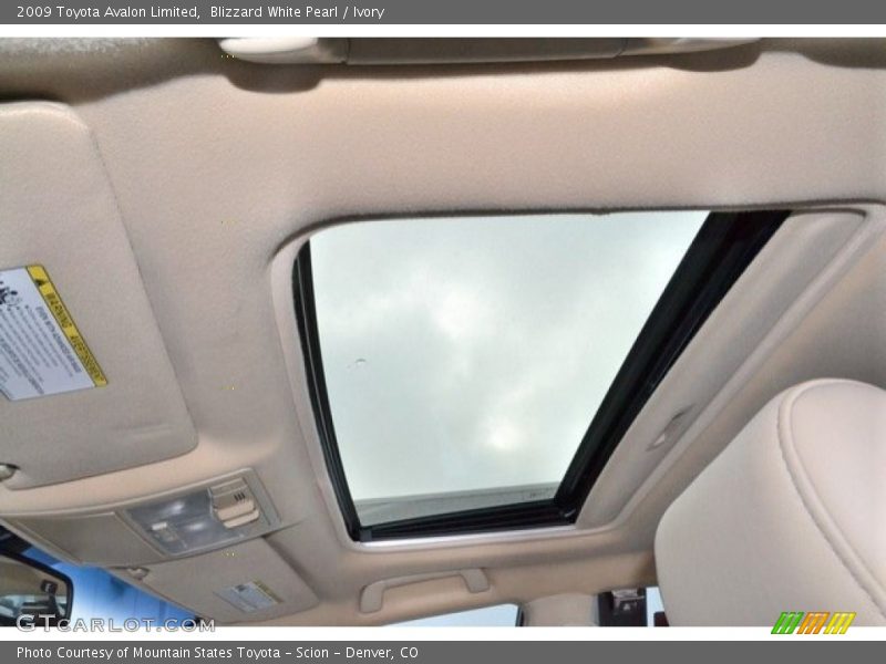 Blizzard White Pearl / Ivory 2009 Toyota Avalon Limited