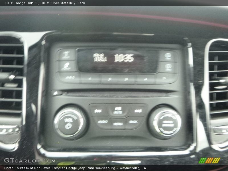 Billet Silver Metallic / Black 2016 Dodge Dart SE