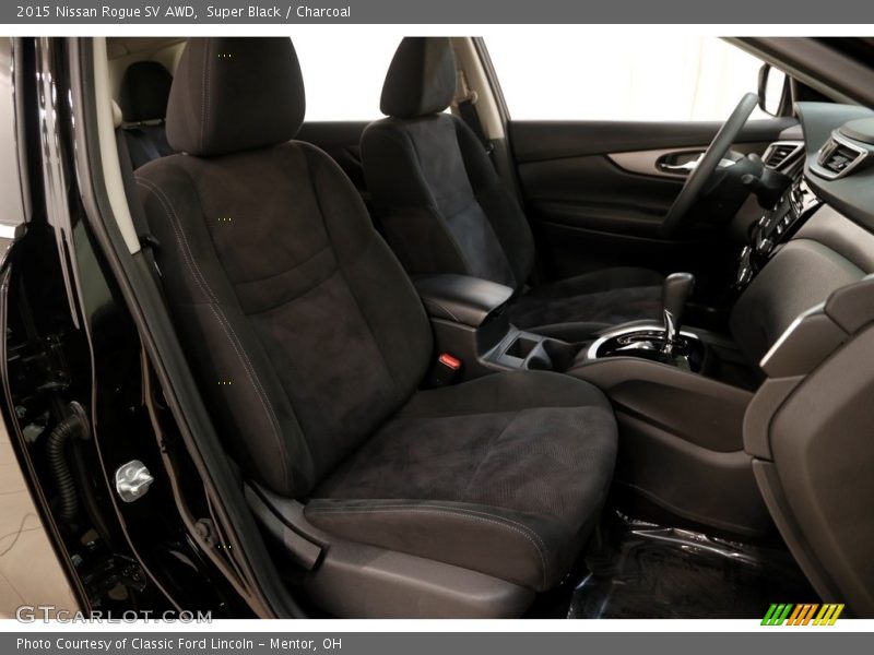 Super Black / Charcoal 2015 Nissan Rogue SV AWD