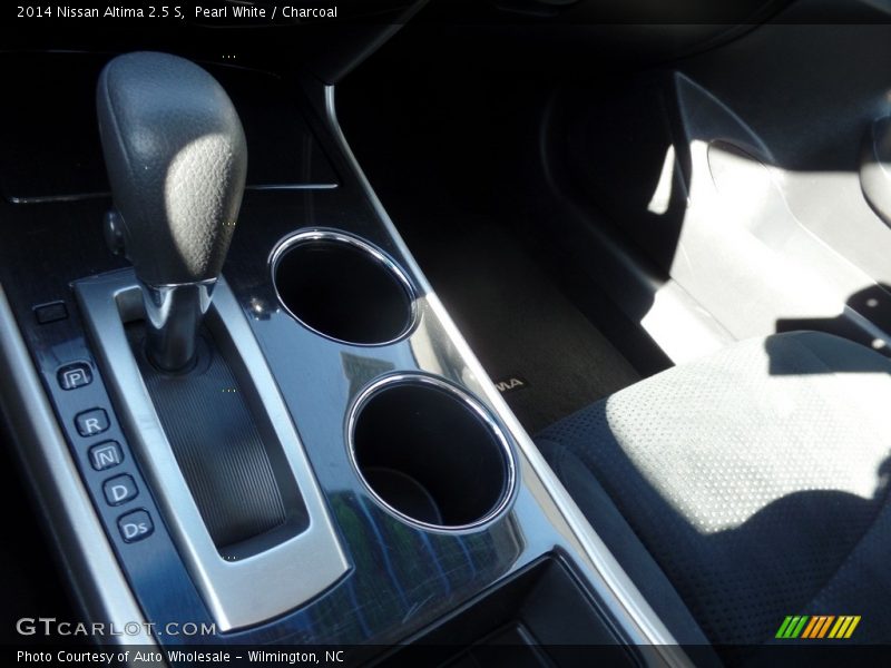 Pearl White / Charcoal 2014 Nissan Altima 2.5 S