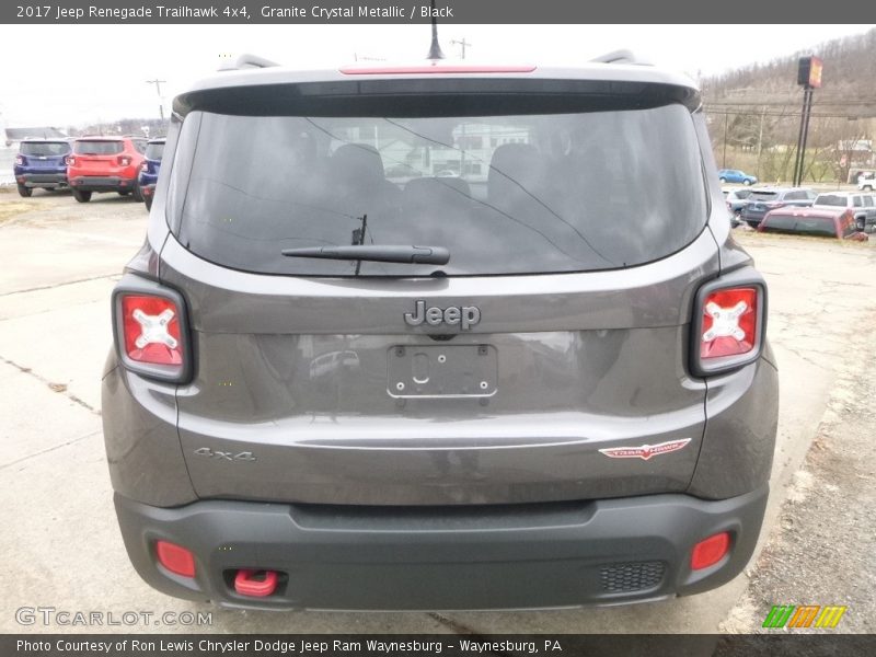 Granite Crystal Metallic / Black 2017 Jeep Renegade Trailhawk 4x4