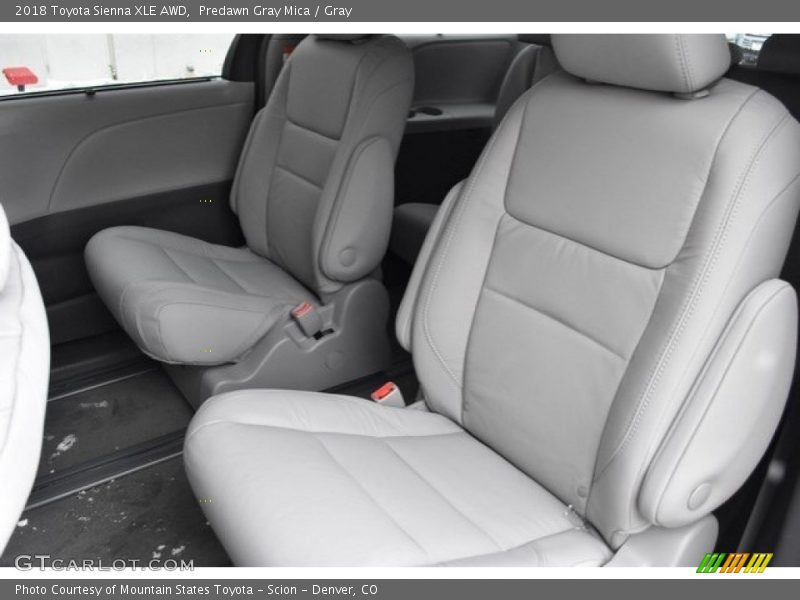 Predawn Gray Mica / Gray 2018 Toyota Sienna XLE AWD