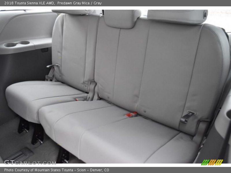 Predawn Gray Mica / Gray 2018 Toyota Sienna XLE AWD